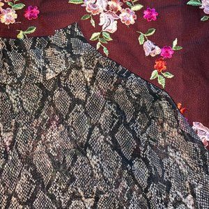 WILD FABEL SNAKE SKIN TOP